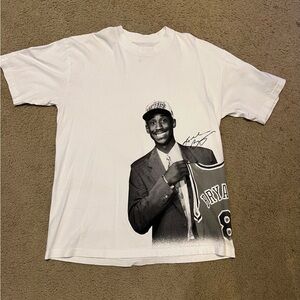 Modern Vintage White Graphic Tee